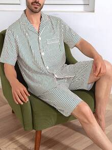 男士夏季睡衣套裝，短袖上衣與短褲，條紋印花，2件式居家休閒服 - 彩色 - 查看 2