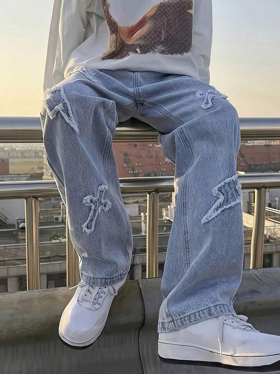 Pantalones vaqueros de mezclilla azul claro con parche bordado de relámpago desgastado para adolescentes chicos - Lavado ligero - Ver 1