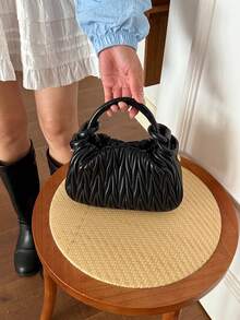 黑色編織PU皮革手提包，獨特扭轉手柄雲朵包；適合通勤、工作、日常購物、週末出遊，職場女性、學生和年輕媽媽的理想選擇 - 黑色 - 查看 4