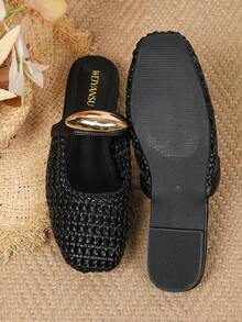 2026 Nouvelles chaussures style vacances bohème ajourées tressées artificielles respirantes à bride croisée avec boucle métallique, chaussures femme style mariage occidental décontracté ajourées à semelle plate souple grande taille, chaussures plates décontractées confortables élégantes à bande élastique perforée, légères, respirantes, convenant pour le quotidien, les courses, le bureau, la plage, le ballet et autres occasions - Noir - Voir 5