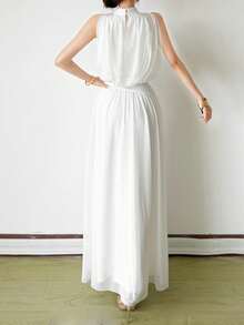 Top Dazzle Elegant White Mesh Fabric Keyhole A-Line Maxi Dress For Women With Flared Hem, Sleeveless Cut Out Design - White - View 5