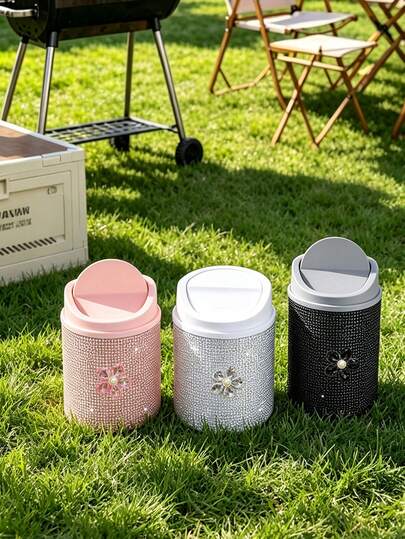 Rhinestone Flower Car Storage, With Lid Mini Desktop Storage/Car Trash Can, Makeup Brush Storage; Exquisite Home Decor; Stationery Storage; Luxury Interior; Luxury Diamond Desktop Storage; Cylindrical Trash Can, Suitable For Home, Office, Kitchen, Bedroom. Home Decor, Travel Essentials, Back To School Season Goodies. Camping Goodies. Lady's Gift.