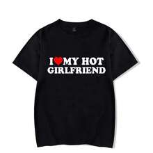 Vintage lustiges I Love My Hot Girlfriend Boyfriend T-Shirt Paar Grafik T-Shirt Herren Freund Geschenke Lässig Sport Streetwear 2LW6 - Schwarz - Übersicht 2