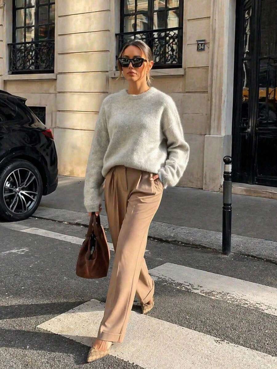 Sweater Rajut Pendek Longgar Berkerah Bulat Warna Abu-abu Muda dari Mohair, Lembut, dengan Bahu Jatuh, untuk Wanita, Musim Gugur/Musim Dingin, Gaya Minimalis Prancis, Pakaian Sehari-hari untuk Perjalanan, Atasan Lapisan Dalam - Light Grey - View 1