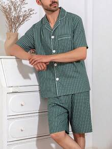 男士夏季睡衣套裝，短袖上衣與短褲，條紋印花，2件式居家服 - 彩色 - 查看 4