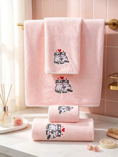 Cute Fashion Coral Fleece Towel, Bathroom Bath Towel Embroidered Cartoon Cat Love Couple Style Quick Dry No Shedding Bathroom Wrap Towel Hand Towel Home Decor Bathroom Essential