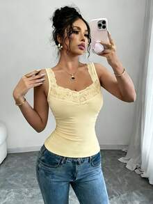 3件組女款V領花卉蕾絲細肩帶背心，純色修身收腰無袖上衣，美式辣妹風，春夏層搭百搭內搭衣 - 彩色 - 查看 7