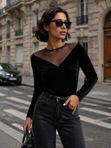 Atasan Dalaman Slim Fit Dua Potong Lengan Panjang Model Slim Fit dengan Leher Bulat Berbahan Jala Transparan Hitam dan Patchwork Beludru untuk Wanita, Gaya Dewasa Prancis Chic Musim Gugur/Musim Dingin, Cocok untuk Perjalanan dan Kencan. - Hitam - View 4