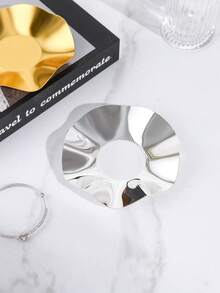 1PC Irregular Wavy Metal Jewelry Tray, Gold Silver Glossy Decorative Trinket Dish, Small Storage Plate For Rings, Earrings, Necklaces, Cosmetics, Vanity Table Decor - Multicolor - View 5