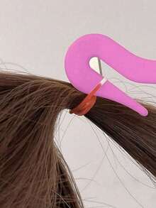 1pc Hair Rubber Band Cutter, Hair Tie Removal Tool With Hidden Blade, Plastic Handle Elastic Ponytail Cutter, No Damage Disposable Hair Band Cutting Tool, Suitable For Children/Girls Hair Styling, Multiple Colors Available - One Size Fits All - View 3