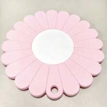 1pc Silicone Heat Resistant Mat, Non-Slip And Heat-Resistant, Suitable For Kitchen Countertop, Ideal For Placing Hot Dishes. Modern Design, Can Hold Pots And Pans. Elegant Daisy Pattern Silicone Placemat, Heat-Resistant And Easy To Clean, Can Be Used As Coaster And Heat-Resistant Mat. - View 8