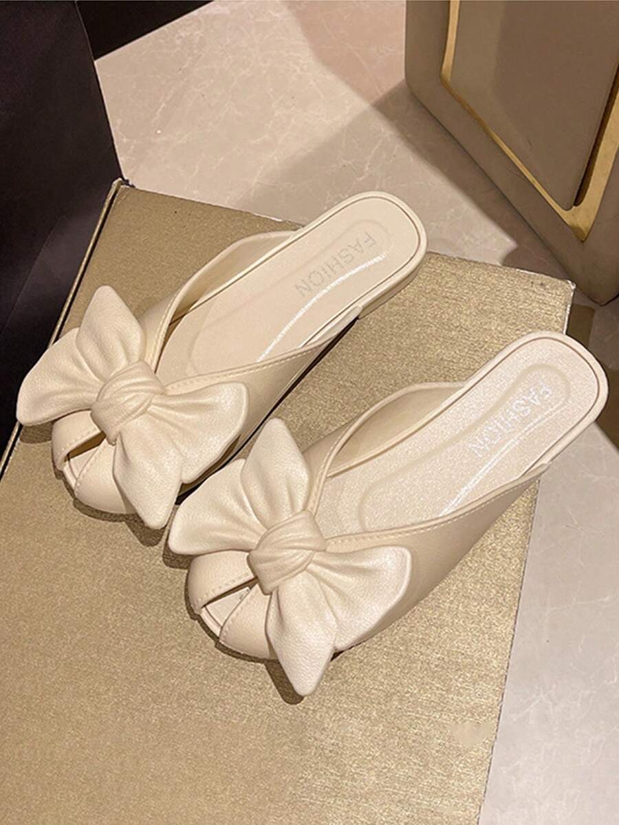 Butterfly French Style Sandals For Women, Summer Outdoor Wear, New Versatile Flat Slouchy Casual Peep Toe Slides - Apricot - View 1