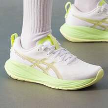 Asics Women Running Shoes - 白色/淺棕色 - 查看 7