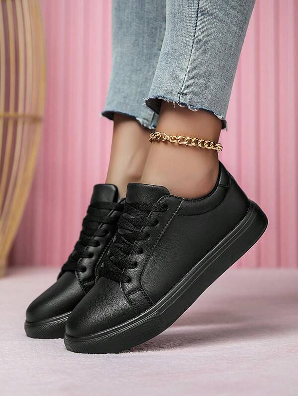 Women's Niche New Patchwork Lace-Up Comfortable Flat Casual Sneakers, Outdoor Popular Fashion Versatile Lightweight Black Dirt-Resistant Sports Skate Shoes