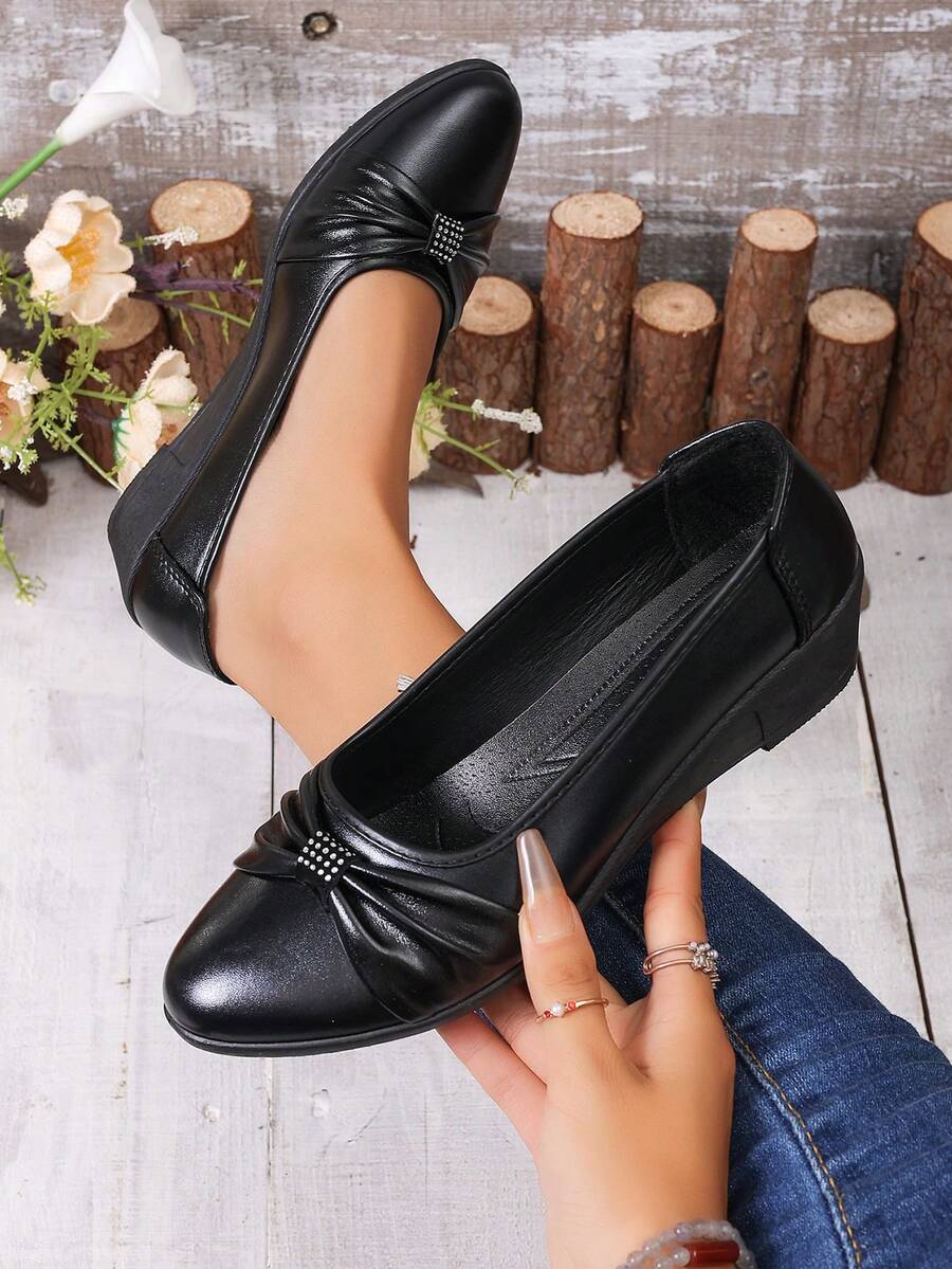 Sepatu hak rendah wanita model slip-on ujung bulat terbaru untuk musim semi/gugur, dengan hiasan pita dan rhinestones, hak rendah, bagian depan rendah, kasual, cocok untuk berjalan, bepergian, dan serbaguna. - Hitam - View 1
