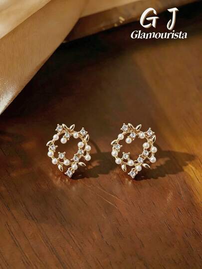 1 Pair Minimalist Fashion Classic French Elegant Sophisticated Flower Faux Pearl Earrings High-End Exquisite Personalized Versatile Stud Earrings Suitable For Women Daily Holiday Commute Wear