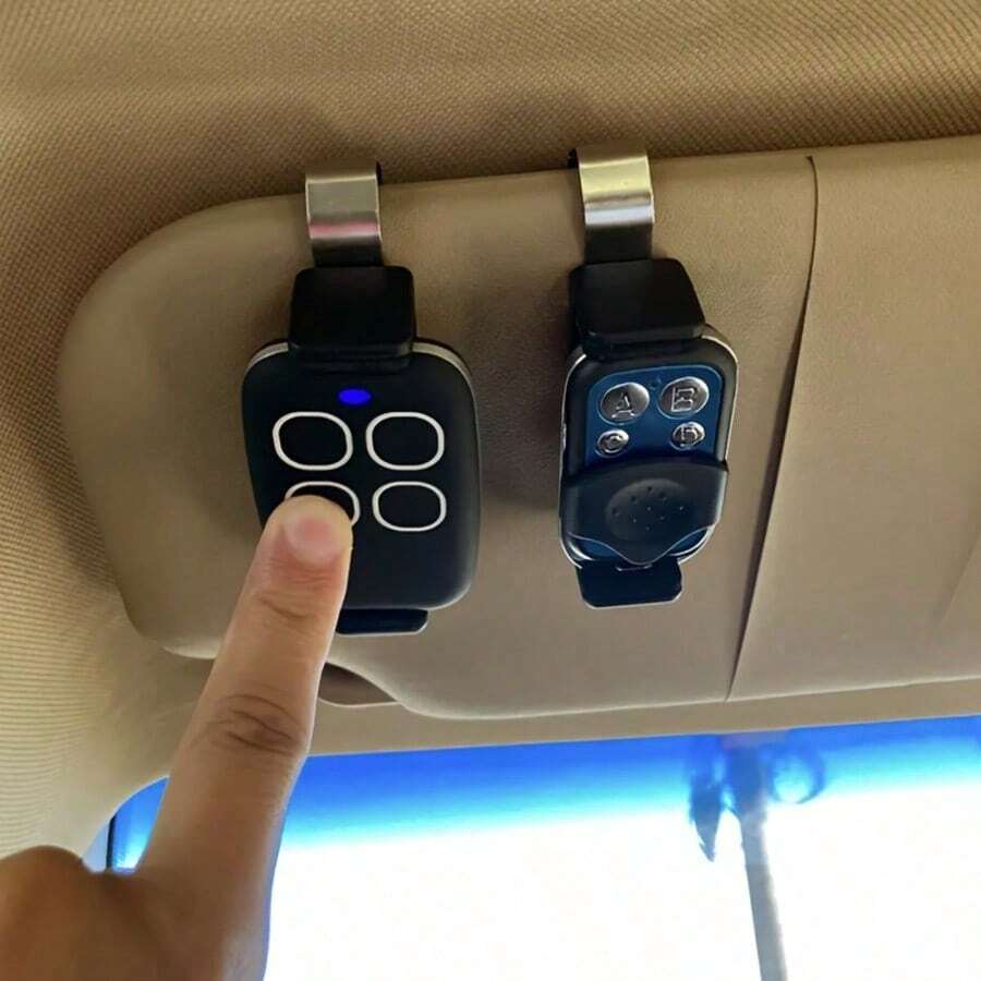 Car Sun Visor Key Fob Holder Clip, Plastic Auto Sunshade Keychain Storage Organizer, Universal Vehicle Interior Key Fixing Accessory - Storage Clip - View 1