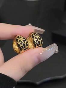 1 Pair Of Women's Vintage Oval Enamel Leopard Print Hoop Earrings, Stylish Light Luxury Unique Designer Jewelry, Versatile And Stackable - Gold - View 7