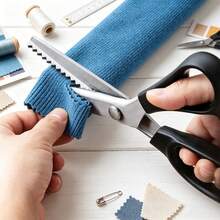 1PC Triangle Wave Edge Scissors, Dog Tooth Pattern Fabric Serrated Edge Scissors, Craft Handmade Sewing Fabric Sample Edge Trimming - A-Black - View 2