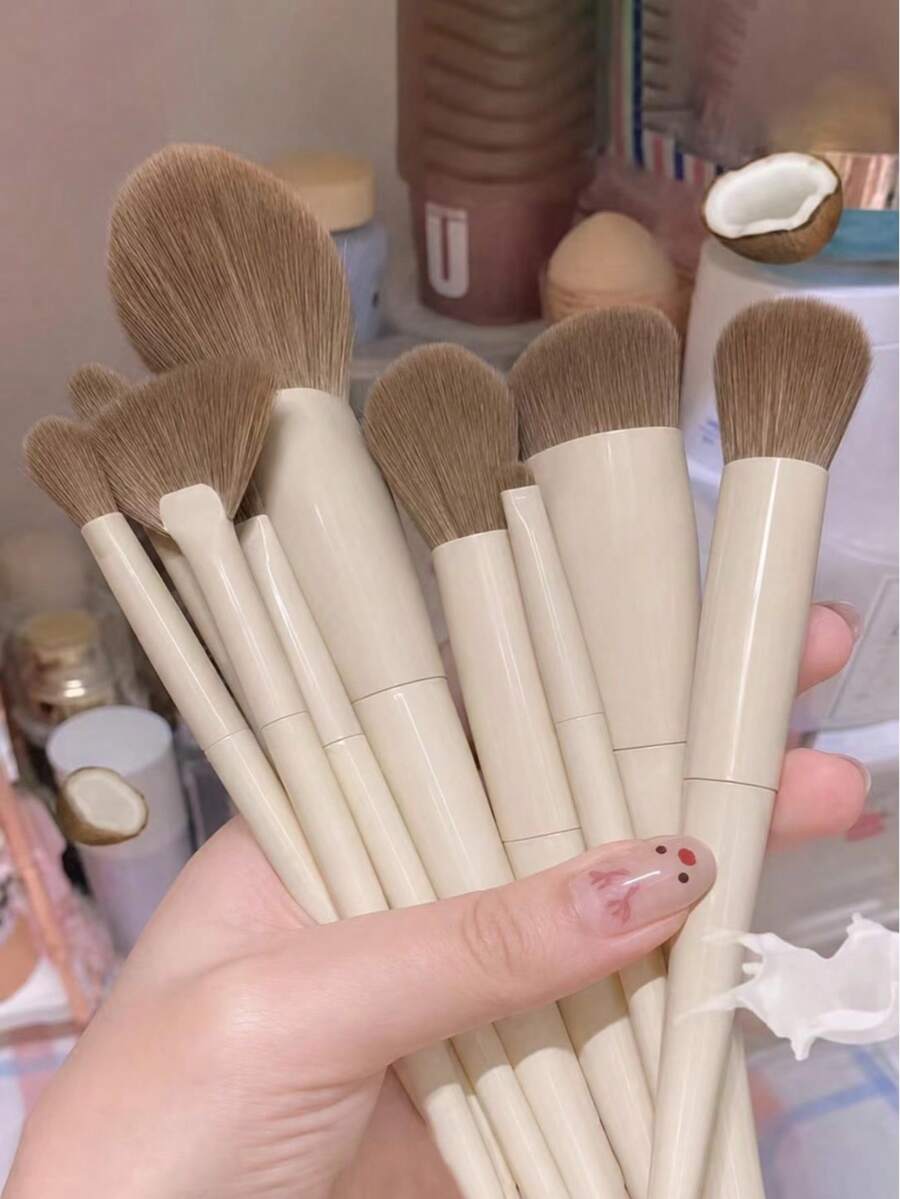 1pc Random Makeup Brush Set, Complete Makeup Tools, Easy To Apply, Includes Foundation Brush, Blush Brush, Eyeshadow Brush, Eyebrow Brush, Contour Brush, Lip Brush, Nose Brush, Eyeshadow Brush, Ideal Facial Makeup Tool - Beige - View 1