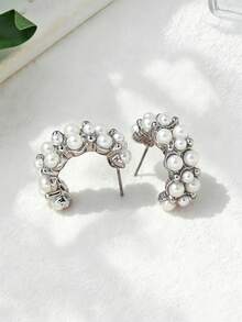 1 Pair European And American Exquisite Fashion Half-Circle Stud Earrings With Small Beads, Suitable For Women's Daily Wear Or Party - Half Hoop Earrings - View 3