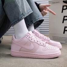 Nike 大童 DUNK 透氣經典休閒防滑耐穿低筒滑板鞋 - 粉色 - 查看 3