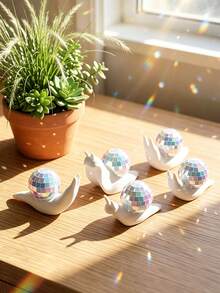 1 Set Disco Snail Decor And Light Catcher – Indoor/Outdoor Window Decoration, Refractive Tabletop Ornament, Creative Home Decor - A - View 3