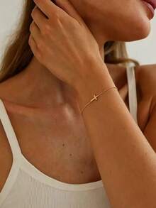 1pc Stainless Steel Non-Fading Gold Cross Delicate Versatile Women's Bracelet - Gold - View 3