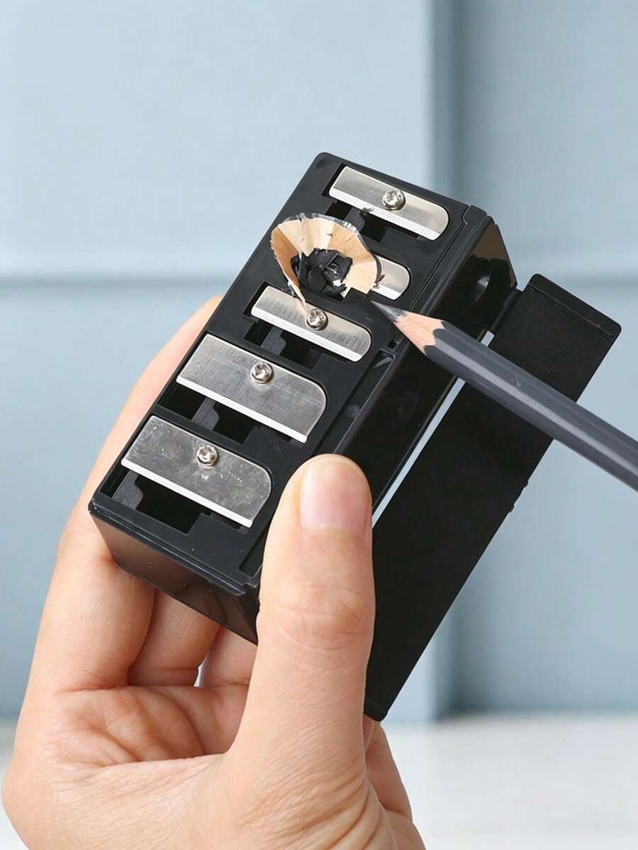 1個黑色高級5孔眼線筆與眉筆削筆器,大、小5孔組合設計削筆工具,便攜式多功能削筆器;黑色款附削筆器,多功能化妝修容工具,方便化妝使用,高CP值,適合居家裝飾、梳妝台展示、旅行收納、美妝配件,平價高品質,亦可作為聖誕襪裝飾、化妝工具、禮物、女性禮物、聖誕禮物 - 黑色 - 查看 1