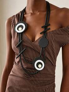 MARLIWOO 1pc Vintage Colorblock Round Patchwork Long Draped Necklace, Exaggerated Statement Neckpiece, Fashion Gothic Style - Black - View 1