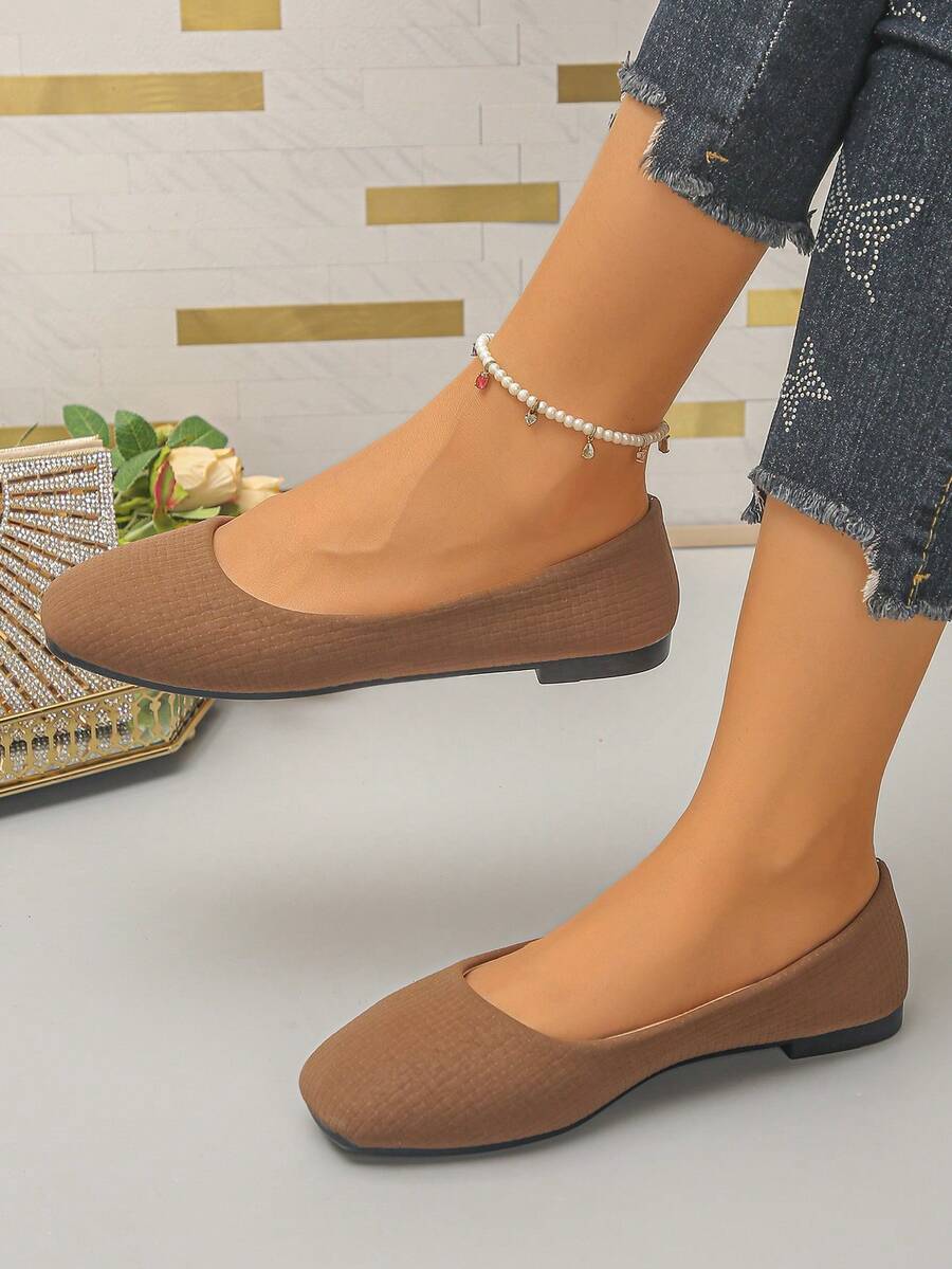 Plus Size 35-43 Spring/Summer New Fashion Casual Dark Flat Slip-On Square Toe Woven Texture Soft Sole Lightweight Comfortable Anti-Slip Wear-Resistant Versatile Ballet Shoes For Daily Commute - Dark Brown - View 1