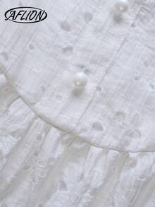 女款夏季白色優雅方領鏤空刺繡中長洋裝，露背蝴蝶結收腰休閒沙灘度假婚禮賓客禮服 - 白色 - 查看 4