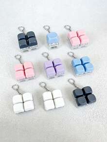 1pc 2/4 Key Mechanical Keyboard Keychain, Colorful Stress Relief Fingertip Key Ring Pendant, Decompression Bag Charm, Car Keychain - Multicolor - View 5