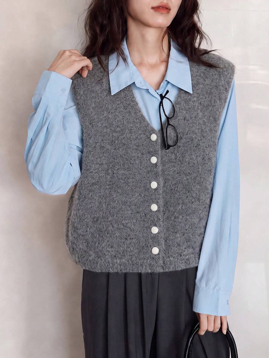 女款秋季休閒極簡復古V領針織開襟背心 - 灰色 - 查看 1