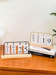 Classic Wooden Flip Perpetual Calendar With Gold Frame, Desktop Display For Month And Date, Home Office Decor Calendar, Back To School And Holiday Party Decoration, Simple Ornament Without Complex Calendar Functions - Multiple Styles - View 3