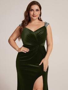 EVERPRETTY Plus Size Elegant Luxury Velvet & Sequin Patchwork Slit Twisted Fishtail Formal Evening Gown For Party And Wedding - Olive Green - View 6