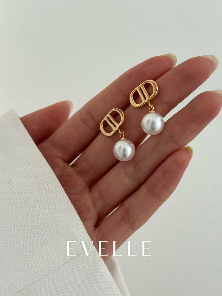 Gold Earrings Elegant Cute Copper Plated 18K Gold Earrings Suitable For Daily Wear And Parties - Gold - View 1