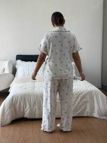 Women's Cute & Stylish Printed Soft Plus Size Pajama Set, Short Sleeve Button Collar Short Top & Long Pants, Soft Skin-Friendly Loungewear, Loose Slimming Fit, Machine Washable Easy Care, Simple Versatile Style For Home & Casual Wear, Suitable For Daily Outings - Multicolor - View 2