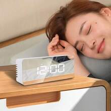 LED鏡面鬧鐘 USB桌面數位時鐘 智能小夜燈 便攜電池供電桌面時鐘 適合臥室與居家裝飾 返校季禮物 學習用品 - A - 查看 14