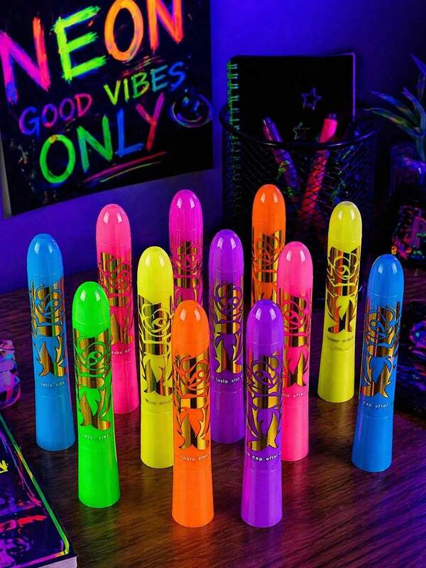 12pcs/6pcs/3pcs/1pc Glow-In-The-Dark DIY Neon Crayons, UV Black Light Glow Sticks, Fluorescent Painting Set, Suitable For Adults Holiday Celebrations, Holiday Decorations, Party Fluorescent Supplies. Halloween DIY Party Decorations, Disco Party Graffiti Scenes, Carnival Decoration Graffiti, Birthday Party Graffiti, DIY Costume Graffiti, Party Glow Decorations, Halloween Decorations