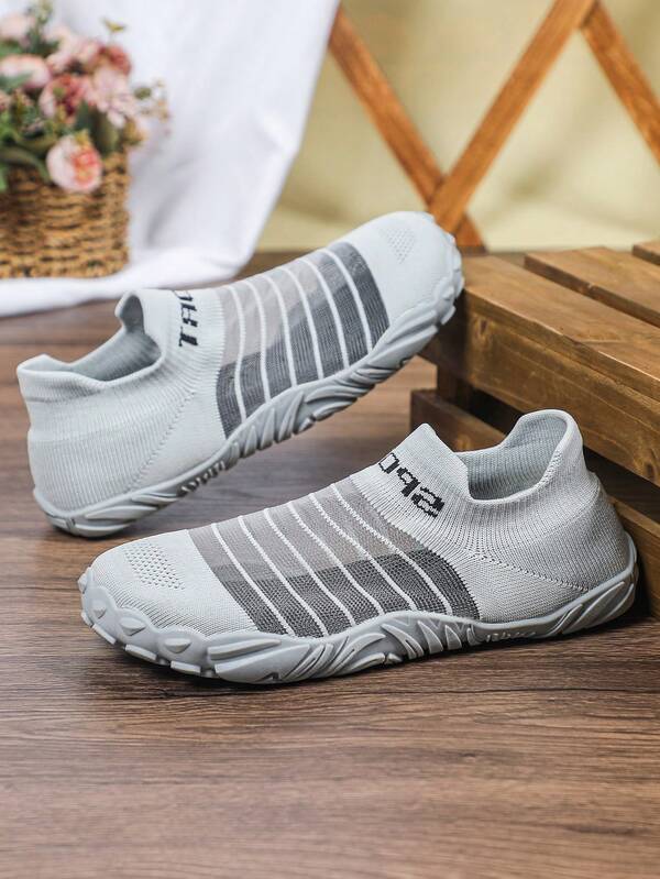Men Light Gray Stripe Hollow Knit Slip On Aqua Shoes,Unisex Quick Dry Closed Toe Beach Wading Footwear For Diving Creek Yoga Gym Sports