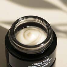 Armani Luminous Silk Revitalizing Cream 5ml Obsidian - Pelembap Lembut, Perbaikan Mendalam, Melembutkan & Mengencangkan Kontur, Ukuran Travel (Sampel) - 15 ml - View 6