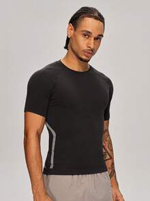 MASKERT Men's Athletic Fitted T-Shirt, Perfect For Running, Fitness, Hiking, Road Cycling, Outdoor Exploration And Training - Black - View 5