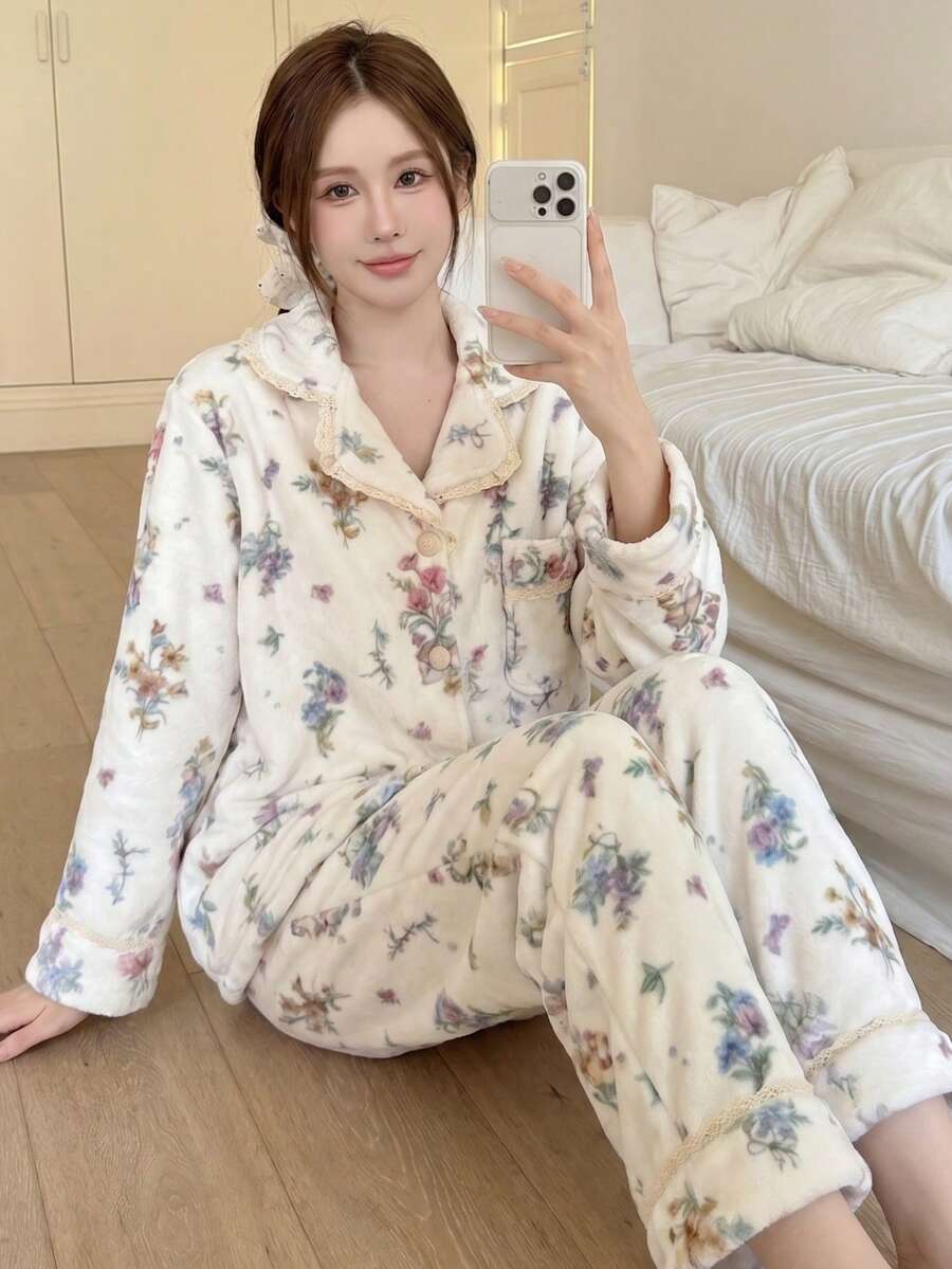 2件組女款花卉圖案翻領長袖睡衣,冬季花卉法蘭絨浪漫舒適居家服,可戶外穿著 - 杏色 - 查看 1