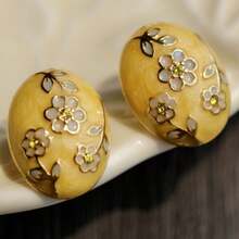 Gmzalx Minimalist Fresh Women's Oval Earrings With Small Flower Drop, Suitable For Daily Commute And Casual Travel - Yellow - View 1