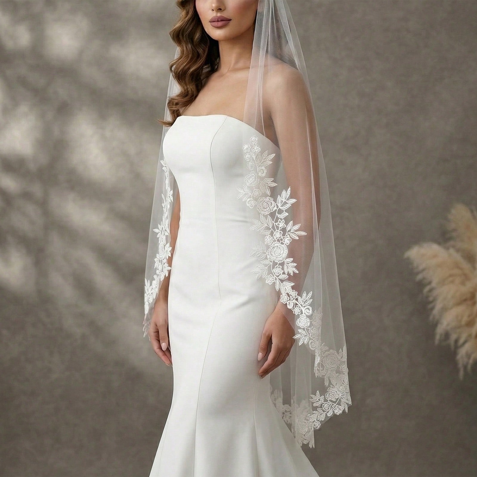 1pc Lace Floral Trim Fingertip Length Bridal Veil, White Soft Tulle With Hair Comb, Wedding Pre-Wedding Party Registration Ceremony Bridal Accessory
