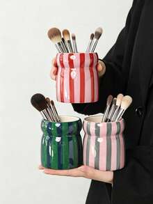 1 INS-Style Hand-Painted Two-Tone Striped Plastic Storage Tube, Cosmetic Organizer, Makeup Brush Holder, Eyebrow Pencil, Eyeliner, Lipstick Storage Box, Desktop Decoration, Holiday Gift For Family And Friends - A - View 6