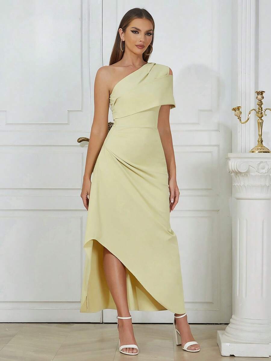 Gaun Elegan Berwarna Polos dengan Satu Bahu Asimetris - Hijau - View 1