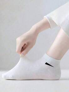 10 Pares/20 Pares Calcetines Cortos Deportivos Casuales Unisex Negros para Todas las Estaciones Calcetines de Pareja Estilo Minimalista (5 Pares/1 Par) - Negro - Ver 2