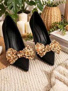 1 par de accesorios de decoración para zapatos con lazo y flor de satén con estampado de leopardo, estilo popular europeo y americano, versátil, desmontable para mujer/Solo accesorios para zapatos, zapatos no incluidos - Color estampado de leopardo - Ver 2